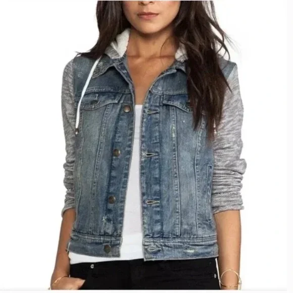 Free People Throwback Distressed Denim Jacket Hoodie‎ Size S Grunge Streetwear - Picture 2 of 11